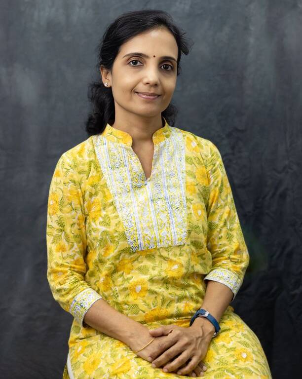 Dr Neena R from best eye hospital in Kochi, Giridhar