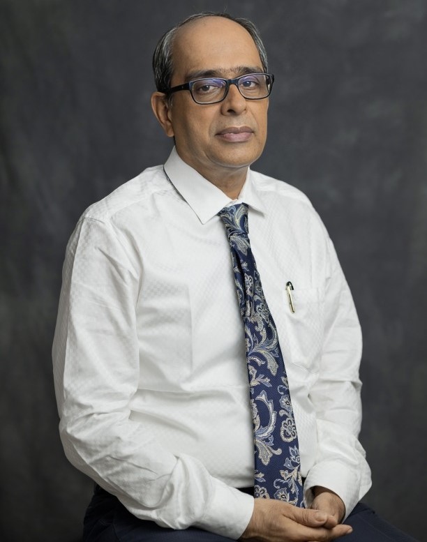 Dr. Giridhar, leading retina surgeon in Kerala